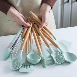 https://www.letcase.com/cdn/shop/products/12-pieces-silicone-cooking-utensils-set-with-storage-box-kitchen-tools-366438_300x300.jpg?v=1587457395
